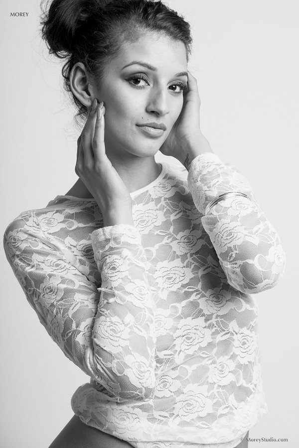 Оксана, 18